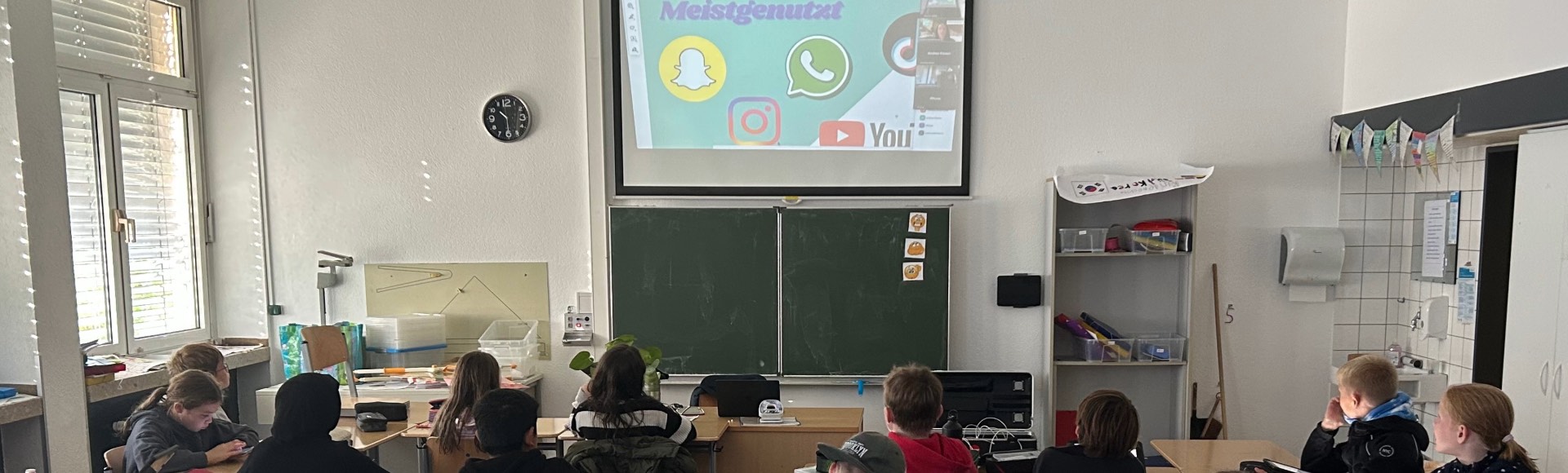 Sicher unterwegs im Netz – 5. Klässler bei Online-Workshop mit „Klicksafe“